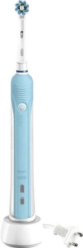 Электрическая зубная щетка Oral-B Pro 700 CrossAction