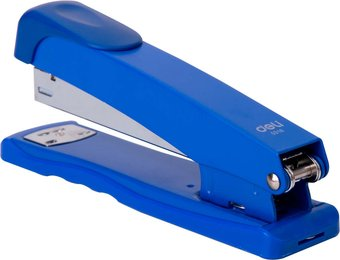 Настольный степлер Deli Essential 0318 №24/6, 26/6 25 л (синий)