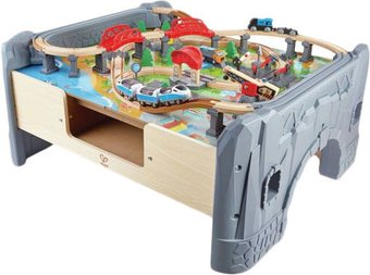 Набор железной дороги Hape Сортировочный центр E3766 - 1/1